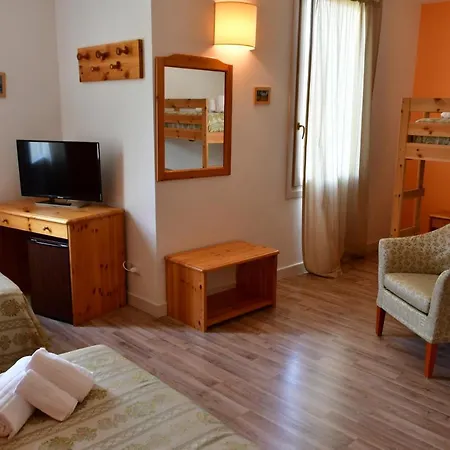 酒店 Saisera 文布鲁纳